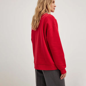 Sweat-shirt oversize pour femme 100% coton rouge uni col rond streetwear mode décontractée vente en gros personnalisable - Product Image 2