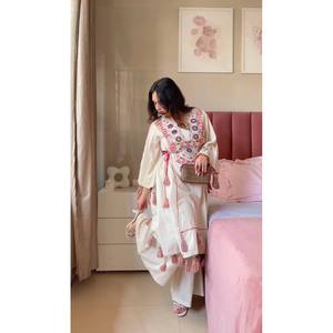 Ensemble de coopération de créateur avec séquence de broderie et miroir réel Taille XS - Product Image 2