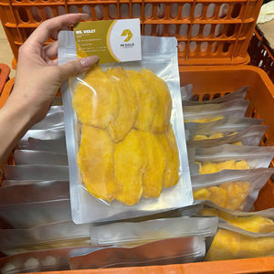 มะม่วงอบแห้งพรีเมียม บรรจุภัณฑ์สุญญากาศ รักษาความสดชื่น เคี้ยวเพลิน หวานอร่อย ผลิตภัณฑ์จากธรรมชาติ แหล่งผลิต เวียดนาม - Product Image 1