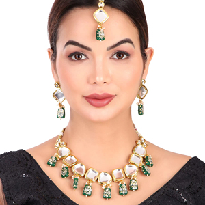 Indian Classic Choker Set Traditional Zircon Gold Plated Crystal Kundan Faux Pearl Engagement Wedding Party Necklace Earrings - Product Image 1