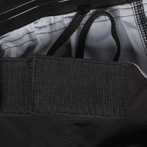Shorts de grappling MMA professionnels personnalisés imprimés pour l'entraînement en arts martiaux, la gym et la performance sportive pour hommes athlètes - Product Image 4