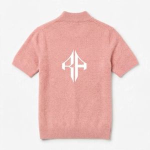 Nuevo Suéter de Punto Rosa Sólido con Logotipo Blanco para Hombre, Corte Regular, Sin Cierre, Manga Corta, Sin Estampado, RIVIAN ATLANTIC - Product Image 3