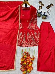 ชุดคุรตะปาลาซโซสำหรับผู้หญิง สีเขียว พร้อมงานปัก |   ชุดงานเลี้ยง ชุดพื้นเมือง ชุดแต่งงาน และชุดสำหรับงานเทศกาลสำหรับผู้หญิง - Product Image 2