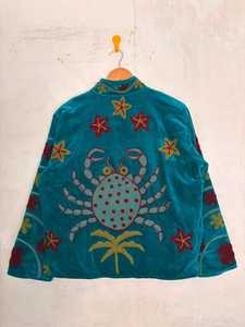 Chaqueta de Terciopelo Sea Garden Exclusiva, Bordada a Mano, Inspirada en Suzani, con Motivo de Cangrejo, Estilo Boho, para Invierno - Product Image 2