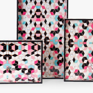 Juego de Bandejas Decorativas de MDF Esmaltado con Impresión Personalizada, Juego de 3 Bandejas de Madera para Servir con Gráficos Geométricos Audaces - Product Image 5