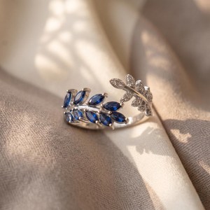 Bague Feuille de Saphir Bleu, Pierre Précieuse Taille Marquise, Bijou Botanique en Argent, Bague de Mode Élégante pour Femme, Vente en Gros - Product Image 3