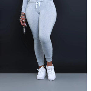 Ensemble sweat-shirt gris à capuche et fermeture éclair pour femme, taille haute, manches longues, décontracté, tricoté, couleur unie, toutes saisons, coupe classique - Product Image 5