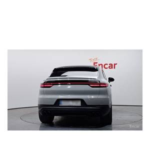 Porsche Cayenne 3.0 Coupé 2024, 70 329 km, Boîte Automatique, Sièges en Cuir, Volant à Gauche avec Caméra Arrière - Product Image 4