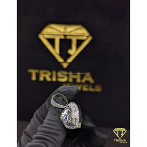 Pendentif en forme de cœur pour homme et femme, serti de diamants Moissanite VVS, en argent sterling 925, bijoux Hip Hop par Trisha Jewels - Product Image 2