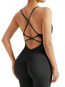Combinaison de yoga une pièce pour femmes grandes tailles, avec effet froncé aux fesses et pantalon évasé, vêtements de sport personnalisables avec logo - Product Image 6