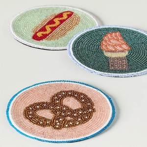 แผ่นรองแก้วปักลูกปัดทรงกลมคุณภาพพรีเมียม งานปักมือหลากสีสัน - Product Image 3