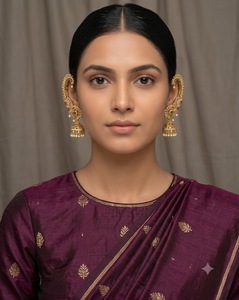 Pendientes de Oreja Ovalados con Jhumka Colgante, Aretes Étnicos Tradicionales para Mujer, Bañados en Oro, Clásicos, Venta al por Mayor - Product Image 4