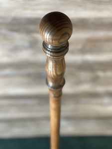 Bâton de marche en bois poli fait main écologique, léger, en bois massif, design rectangulaire personnalisé, sculpté, moderne, promotionnel - Product Image 2