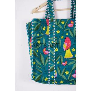 Bolso Tote de Moda Vintage Hecho a Mano en India, de Algodón, para Mujer, Estampado a Bloque, Acolchado, con Dos Asas y Cierre Abierto - Product Image 3