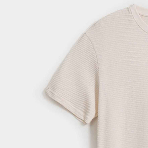 เสื้อยืดคอกลมแขนยาวผู้ชาย ผ้าวาฟเฟิล ไซส์ใหญ่ ระบายอากาศได้ดี สไตล์ลำลอง สีเบจ ผ้าย้อมสีพื้น - Product Image 5