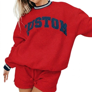 Conjunto Deportivo Corto de Invierno para Mujer, Sudadera con Estampado Personalizado de Letras Griegas Bordadas, 100% Algodón - Product Image 1