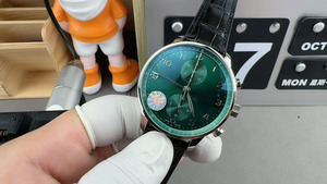 Trendy Hip-hop Street Luxury Emerald Dial Cowhide Strap Casual Sports Travel <b>Chronograph</b> <b>Automatic</b> Mechanical Men's Watch - Product Image 2