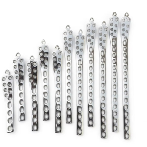 Plaque DCP professionnelle médiale distale du tibia de 3,5 mm, 4 à 15 trous, droite, pour la fixation des fractures osseuses, ensemble orthopédique en acier inoxydable - Product Image 1