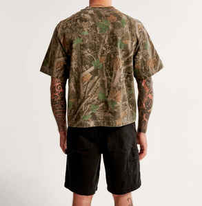 T-shirt graphique surdimensionné à impression numérique personnalisée, coton 275 g/m², ourlet brut délavé, manches longues, coupe courte pour homme - Product Image 4