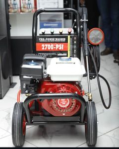 Laveuse à pression à eau froide/chaude motorisée 3500 PSI 8,5 GPM à vente rapide avec moteur 688 CC - Product Image 1