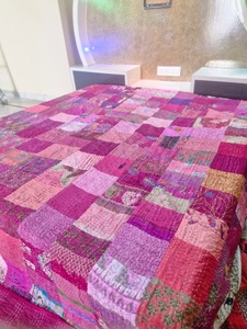 Cubrecama de Algodón con Parches Vintage Rosa, Colcha Kantha Cosida a Mano Estilo Indio, Decoración para el Hogar, Cubrecama Boho Reversible - Product Image 3