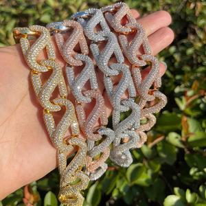 สร้อยคอคิวบาแบบกำหนดเอง สไตล์ฮิปฮอป เงินสเตอร์ลิง ชุบทอง ประดับโมอิสซาไนต์ ดีไซน์แบบกริด สำหรับผู้ชายและผู้หญิง สตรีทแวร์ - Product Image 5