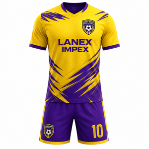 Ensemble de maillots de football personnalisés en gros pour hommes et garçons, tenue de sport d'équipe, maillot à manches courtes et short, kit de sublimation - Product Image 1
