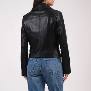 แจ็คเก็ตหนังแท้คุณภาพพรีเมียมสำหรับผู้หญิง ทรงครอป หนังแกะ ทรงบอมเบอร์ โอเวอร์ไซส์ ไหล่ตก ดีไซน์เนอร์  สำหรับสาวๆ มีจำหน่ายแล้ว - Product Image 2