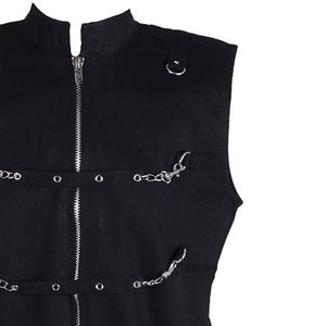 เสื้อกั๊กโกธิคผู้ชาย สไตล์พังก์ร็อก สีดำ ตกแต่งโซ่โลหะ สายรัด เสื้อกั๊กสำหรับขี่มอเตอร์ไซค์สำหรับผู้ชาย - Product Image 4