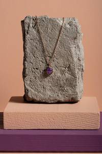 Pendentif améthyste délicat fait main en argent sterling 925 plaqué or 14 carats, bijou minimaliste, cadeau pour femme - Product Image 5