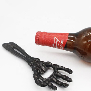 Ouvre-bouteille en fonte en forme de main squelette, ouvre-boîte en métal en forme de doigt squelette pour Halloween, ouvre-bouteille de boisson et de bière - Product Image 5