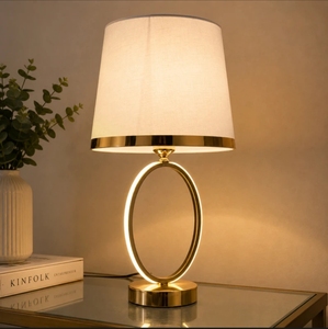 Lampe de table en métal écologique artisanale avec abat-jour en tissu, base d'ampoule E26, lumière décorative moderne pour la chambre à coucher, les hôtels et les salons - Product Image 4