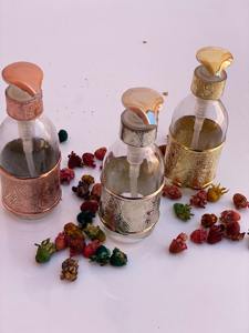 Juego de 3 Dispensadores de Vidrio con Bomba de Metal para Loción, Perfectos para Eventos en Casa, Banquetes y Fiestas, Venta al por Mayor desde India - Product Image 6