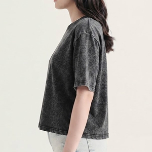 T-shirts délavés pour femmes au design léger et élégant, polyvalents pour le quotidien, offrant un confort décontracté et un style. - Product Image 3