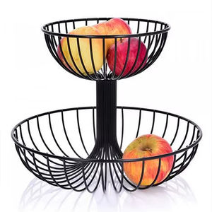 Cesta de frutas de metal hecha a mano por artesanos expertos para almacenamiento decorativo y presentación en la mesa de comedor. - Product Image 1