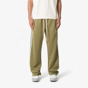 Pantalon de survêtement respirant anti-rides, logo personnalisé, coupe ample, jambe droite, jogging uni, pantalon pour homme, bandes latérales pour hommes - Product Image 1