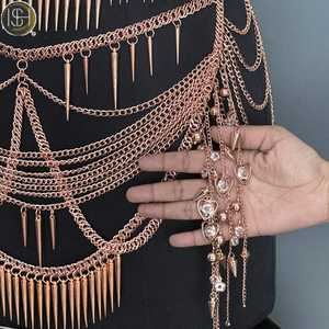 Harnais et jupe de déesse en chaîne dorée, faits main, légers, en acier inoxydable, style antique et moderne, pour festivals - Product Image 6