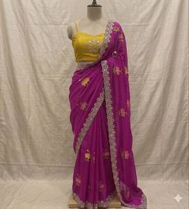 Sari de seda Rangoli con bordado en toda la prenda, hermoso diseño floral y trabajo con espejos reales con borde recortado. - Product Image 3