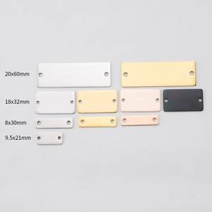 Llavero de Lujo de Acero Inoxidable para Monedas con Troquelado e Impresión, Regalo para el Día de la Tierra - Product Image 3