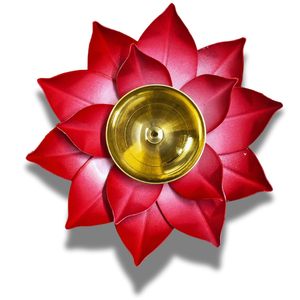 Lampes à huile en laiton en forme de diamant pour Puja et décoration religieuse faites à la main pour Diwali Pâques et la Saint-Valentin - Product Image 4