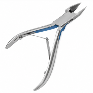 MANAN INSTRUMENTS Coupe-ongles professionnel en acier inoxydable, lame plate, pointe affûtée, ouverture large, durable pour les ongles des doigts des adultes - Product Image 1