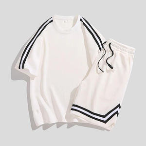 Ensemble décontracté d'été deux pièces : T-shirt rayé personnalisé et short – Tenue de sport de haute qualité en 100 % coton, coupe ample, style streetwear - Product Image 2