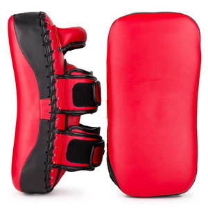 Vente en gros de protège-mains de boxe incurvés en cuir de vachette de qualité supérieure, personnalisés pour le Muay Thai, protège-mains de boxe, protège-tibias, équipement d'entraînement durable - Product Image 1