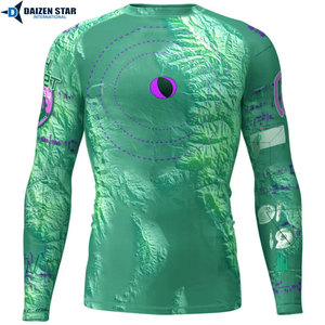 Chemise de compression sportive à manches longues UPF50+ avec logo personnalisé OEM, respirante, séchage rapide, antibactérienne, haute qualité - Product Image 3