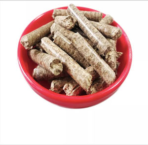 Pellets de Biomasa de Pino de Calidad Industrial para Operaciones de Vapor Eficientes, Unidades de Procesamiento Industrial y Calefacción Ecológica para el Hogar - Product Image 4