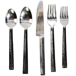 El juego de cubiertos de acero inoxidable más demandado incluye piezas esenciales para una experiencia culinaria completa. - Product Image 3
