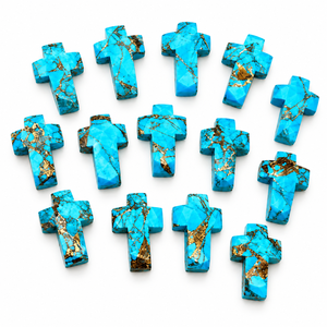 Pendentif sculpté à la main en forme de croix en cuivre et turquoise 15x10mm pour la fabrication de bijoux, la lithothérapie, l'énergie Reiki, vente en gros - Product Image 1