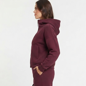 Sweat à capuche zippé bordeaux pour femme en molleton de coton et bambou, couleur unie, coupe classique, idéal pour l'automne, avec poches – Nouvelle collection - Product Image 3