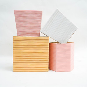 Macetas de flores de madera Diseño clásico para piso y jardín Hecho a mano de madera resistente a la intemperie de alta calidad Diseño atemporal - Product Image 5
