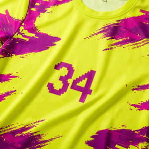 ชุดฟุตบอลแบบซับลิเมชั่นสั่งทำพิเศษ ผ้าโพลีเอสเตอร์ 100% ระบายอากาศได้ดี ชุดทีมชายหญิง สีนีออน แห้งเร็ว ป้องกันแบคทีเรีย - Product Image 5